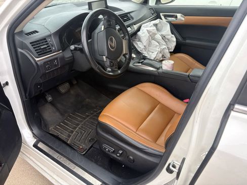 Used 2014 Lexus CT 200h FWD image 7