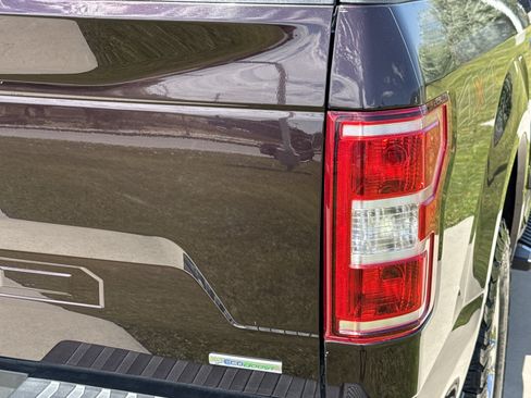 Used 2018 Ford F150 XLT w/ Equipment Group 302A Luxury AWD/4WD image 5