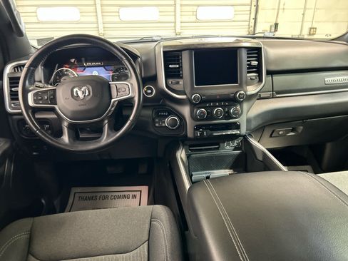 Used 2022 RAM 1500 Big Horn AWD/4WD image 4