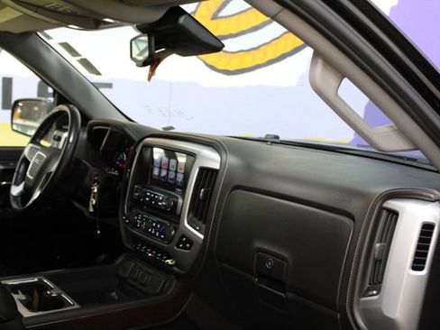 Used 2018 GMC Sierra 1500 SLT AWD/4WD image 10