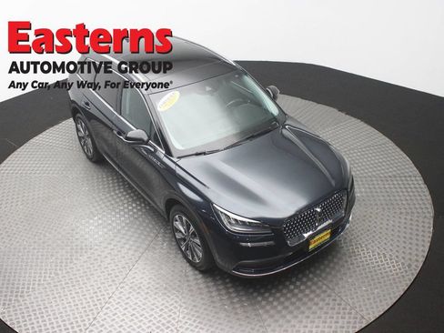 Used 2021 Lincoln Corsair Reserve w/ Elements Package AWD/4WD image 3