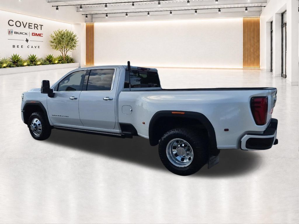 Used 2024 GMC Sierra 3500 Denali w/ Denali Reserve Package AWD/4WD image 10