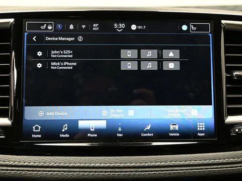 Certified 2024 Chrysler Pacifica Limited FWD image 35