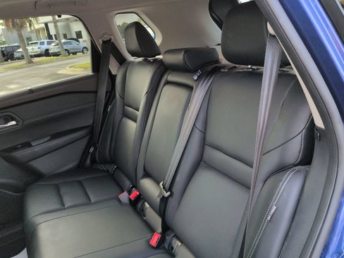 Used 2023 Nissan Rogue SL w/ SL Premium Package FWD image 13