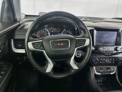Used 2023 GMC Terrain SLT w/ Infotainment Package II AWD/4WD image 18