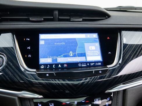 Used 2024 Cadillac XT6 Premium Luxury w/ Technology Package image 27