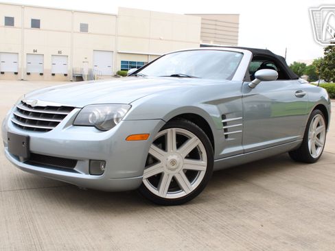 Used 2005 Chrysler Crossfire Limited image 35