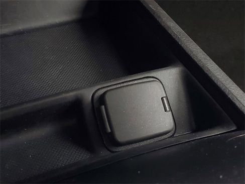 Used 2014 Ford Fusion Titanium image 28