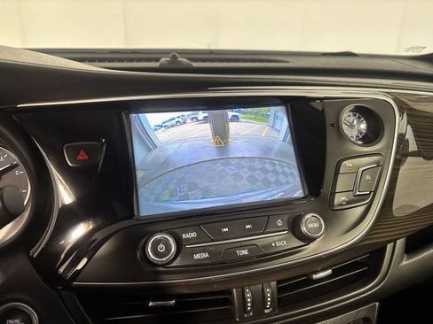 Used 2019 Buick Envision Premium AWD/4WD image 20