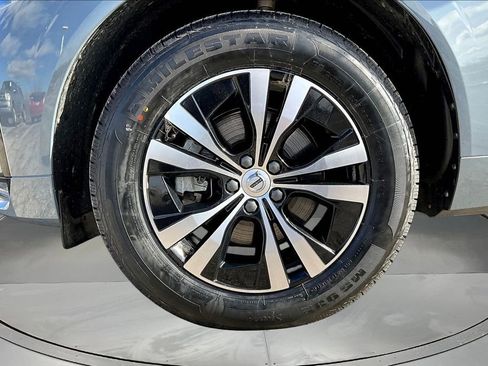 Used 2024 Volvo XC60 B5 Core image 33