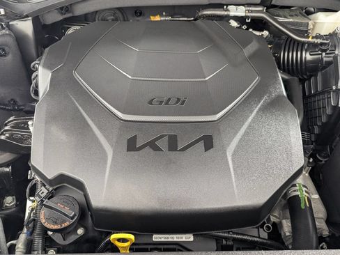 Used 2024 Kia Telluride S w/ S Sunroof Package FWD image 9