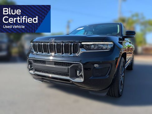 Used 2022 Jeep Grand Cherokee Overland w/ Luxury Tech Group IV AWD/4WD image 10
