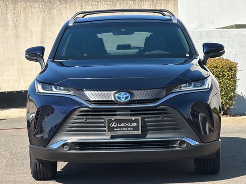 Used 2022 Toyota Venza XLE AWD/4WD image 10