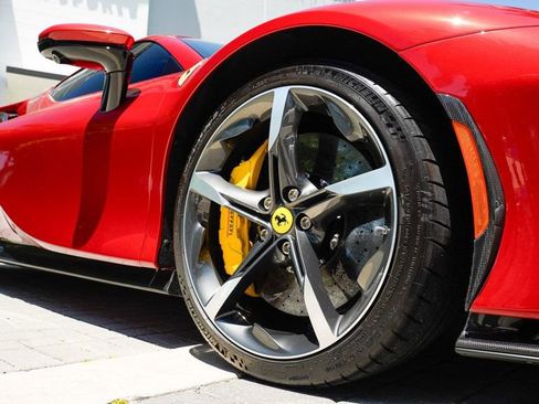 Used 2023 Ferrari SF90 Stradale image 34