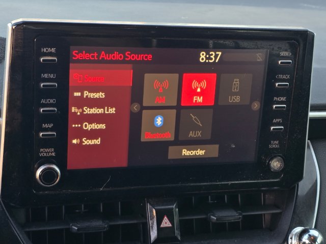 Used 2020 Toyota Corolla LE FWD image 22