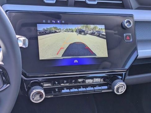 New 2027 Chevrolet Bolt LT w/ Comfort Package image 18