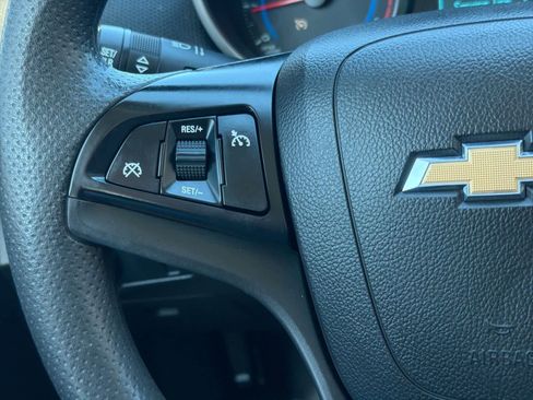 Used 2016 Chevrolet Cruze LT w/ Technology Package image 24