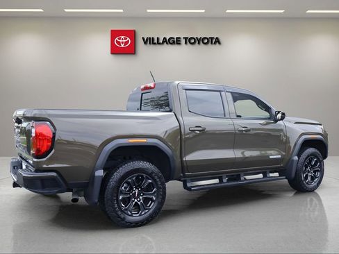 Used 2025 GMC Canyon Elevation w/ Convenience Package RWD image 5