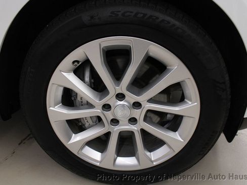 Used 2025 Land Rover Range Rover Sport SE AWD/4WD image 51