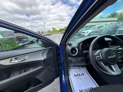 Used 2024 Kia Forte LXS FWD image 21