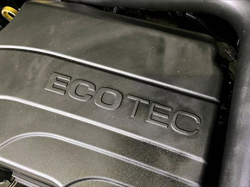 Used 2023 GMC Terrain SLT image 31