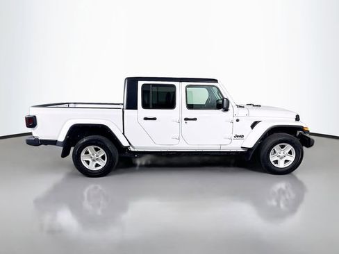 Used 2022 Jeep Gladiator Sport AWD/4WD image 5