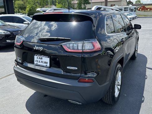Used 2019 Jeep Cherokee Latitude w/ Popular Appearance Group AWD/4WD image 17