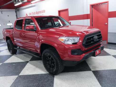 Used 2023 Toyota Tacoma SR AWD/4WD image 3