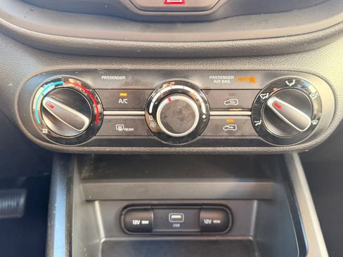 Used 2024 Kia Soul LX w/ Option Group 015 FWD image 24