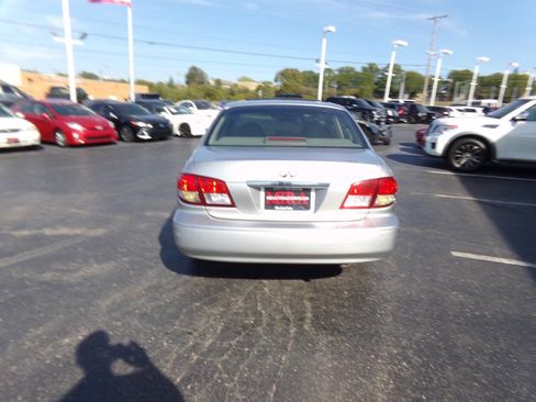 Used 2003 INFINITI I35 w/ Sunroof & Sunshade Pkg image 7