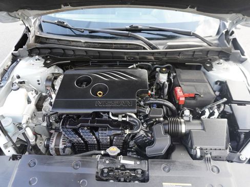 Used 2020 Nissan Altima 2.5 SR image 40