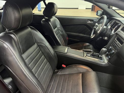 Used 2013 Ford Mustang GT Premium w/ Comfort Pkg image 32