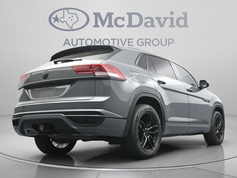 Used 2020 Volkswagen Atlas Cross Sport SEL R-Line FWD image 31