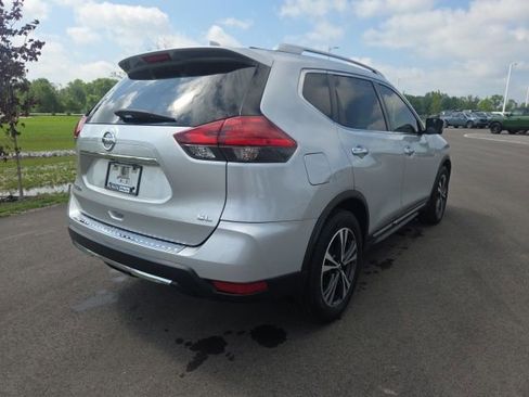 Used 2017 Nissan Rogue SL w/ SL Premium Package FWD image 8