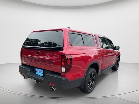 Used 2025 Honda Ridgeline Black Edition image 5