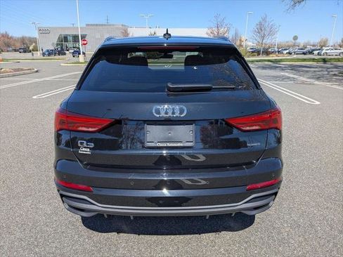 Certified 2025 Audi Q3 2.0T Premium w/ Convenience Package AWD/4WD image 6