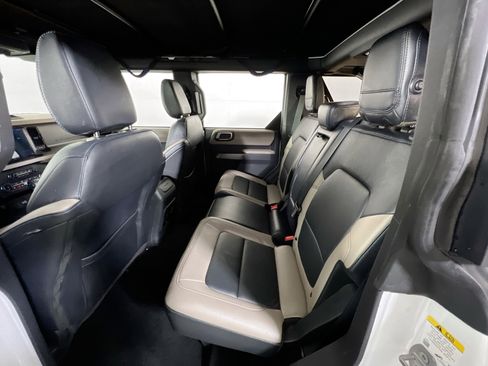 Used 2022 Ford Bronco Wildtrak image 24