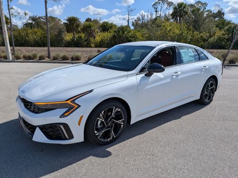 New 2026 Kia K5 GT-Line image 9