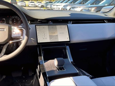 New 2026 Land Rover Range Rover Evoque S image 9