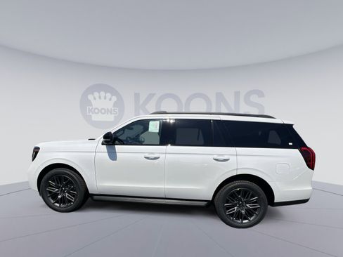 New 2026 Ford Expedition Platinum image 13