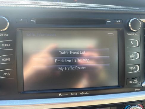 Used 2016 Toyota Highlander XLE FWD image 35