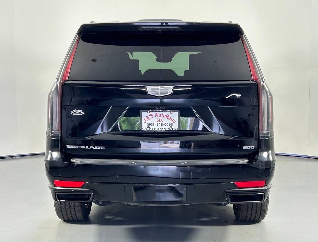 Used 2021 Cadillac Escalade Sport w/ Driver Assist Tech Package AWD/4WD image 6
