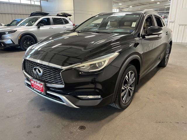 Used 2018 INFINITI QX30 Premium w/ Navigation Package AWD/4WD image 7
