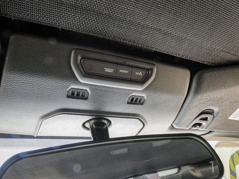 Used 2022 Jeep Wrangler Unlimited Sport image 26