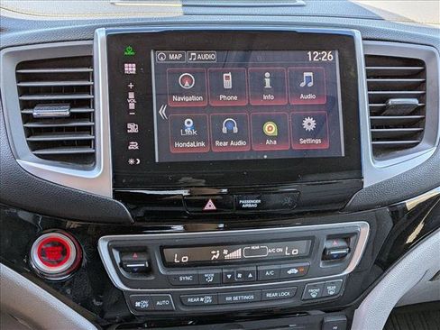 Used 2016 Honda Pilot Touring image 13