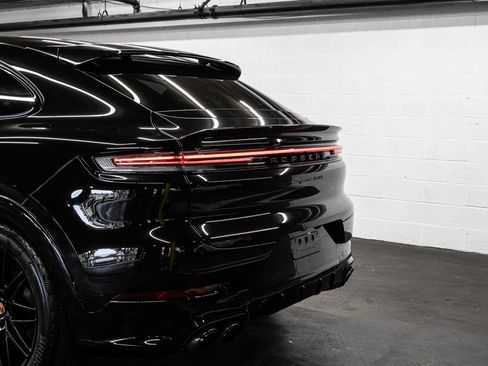 Used 2025 Porsche Cayenne GTS image 13
