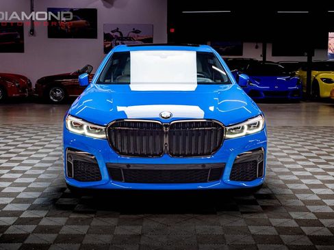 Used 2021 BMW 750i xDrive w/ Executive Package image 28