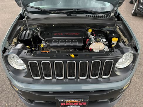 Used 2016 Jeep Renegade Latitude AWD/4WD image 27