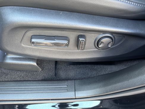 Certified 2026 Honda CR-V EX-L image 10
