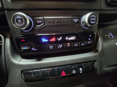 Used 2023 RAM ProMaster 2500 FWD image 34